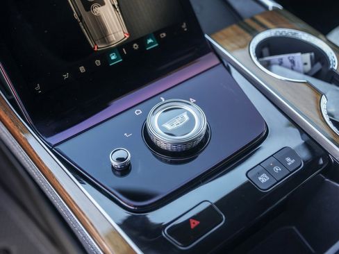 Used 2025 Cadillac Escalade Sport Platinum w/ LPO, Floor Liner Package image 18