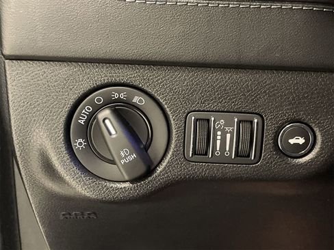 Used 2023 Dodge Charger R/T w/ Plus Group image 32