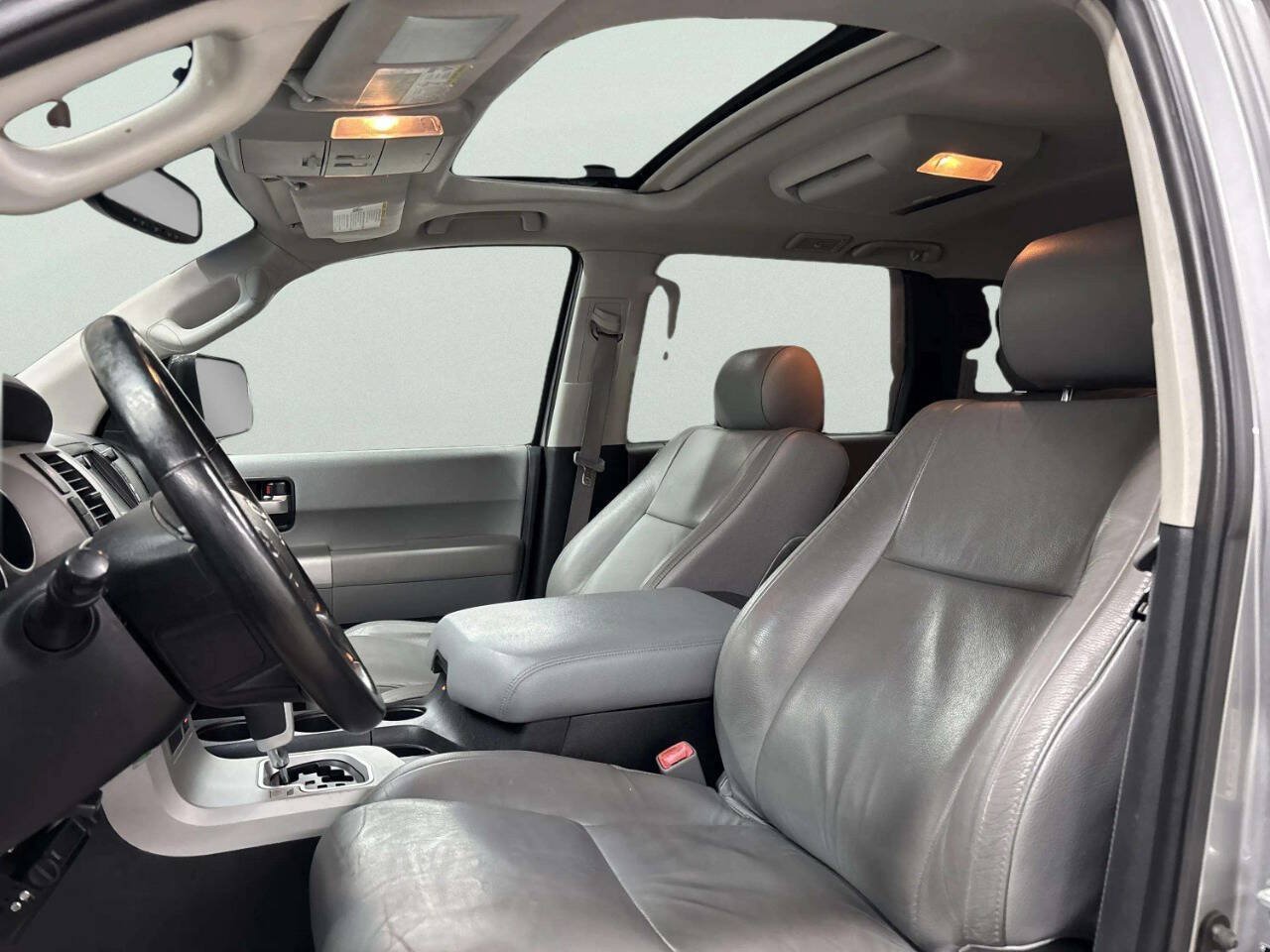 Used 2008 Toyota Sequoia Limited AWD/4WD image 18