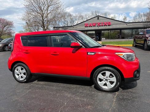 Used 2019 Kia Soul FWD image 4
