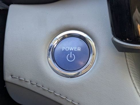 Used 2022 Toyota Highlander Limited image 21