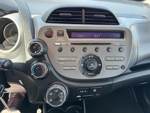 Used 2009 Honda Fit Sport image 16