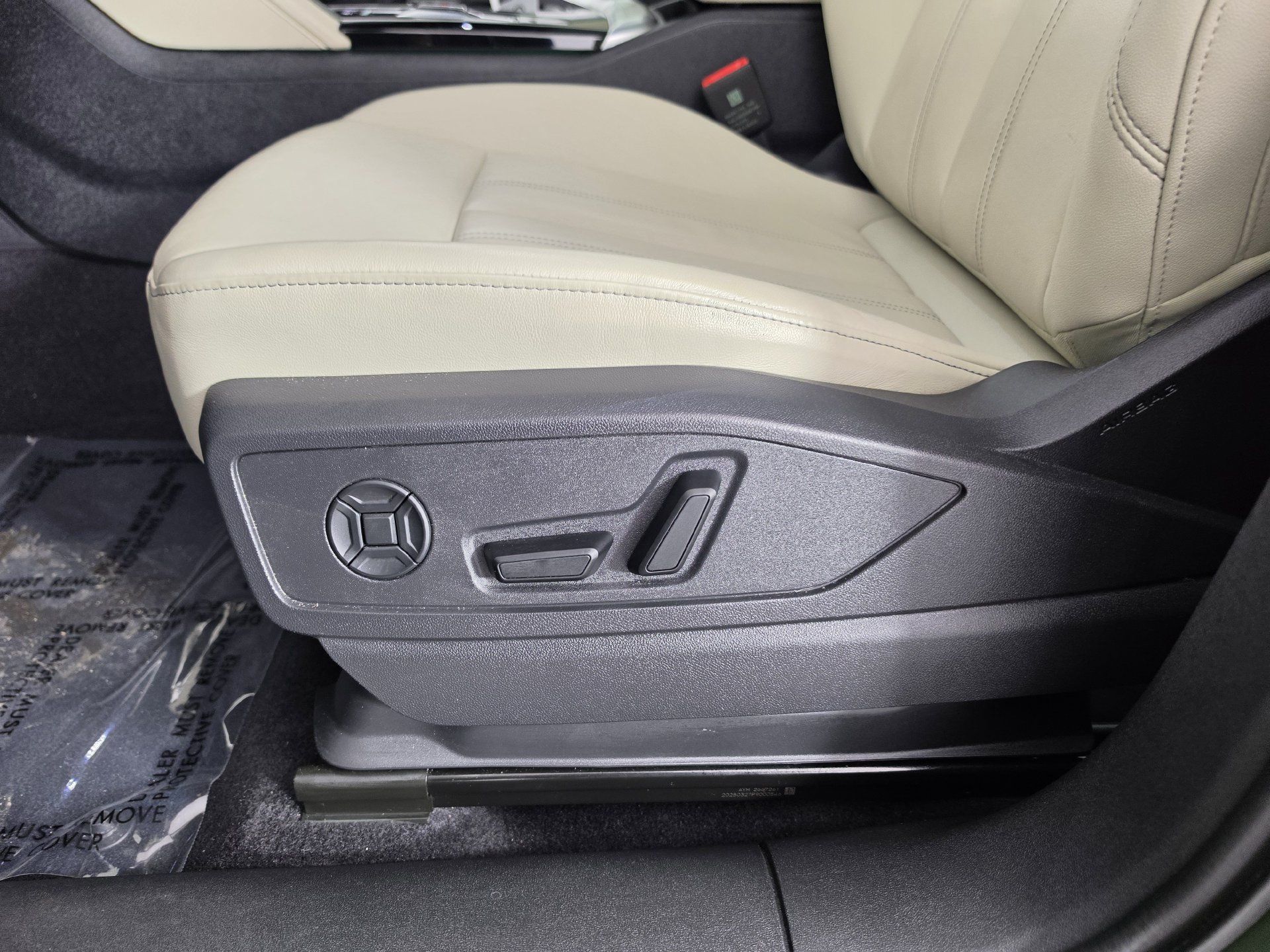 Used 2025 Audi Q5 Premium Plus AWD/4WD image 4