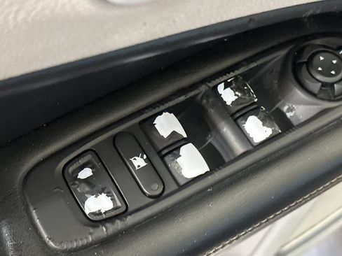 Used 2020 Jeep Compass Latitude FWD image 14
