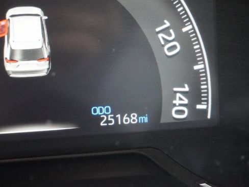 Certified 2025 Toyota RAV4 LE image 10