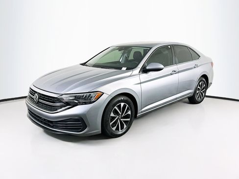 Used 2024 Volkswagen Jetta S image 3