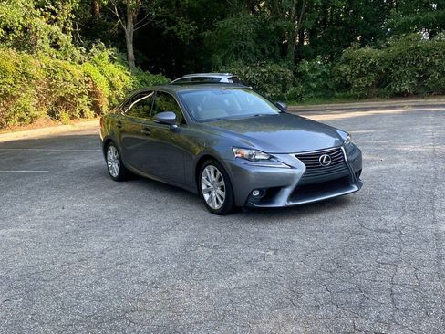 Used 2016 Lexus IS 200t RWD image 3