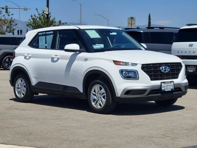 Certified 2026 Hyundai Venue SE FWD image 32