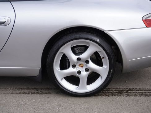 Used 2001 Porsche 911 Carrera RWD image 11