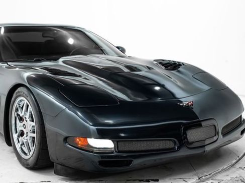 Used 2003 Chevrolet Corvette Z06 w/ Memory Package, 3 Drivers RWD image 15