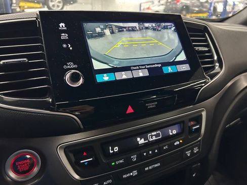 Used 2025 Honda Passport EX-L image 23