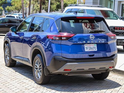 Used 2023 Nissan Rogue S FWD image 9
