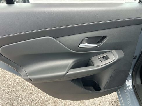 New 2026 Nissan Sentra SV w/ SV Convenience Package FWD image 19