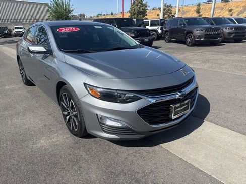 Used 2025 Chevrolet Malibu RS FWD image 8