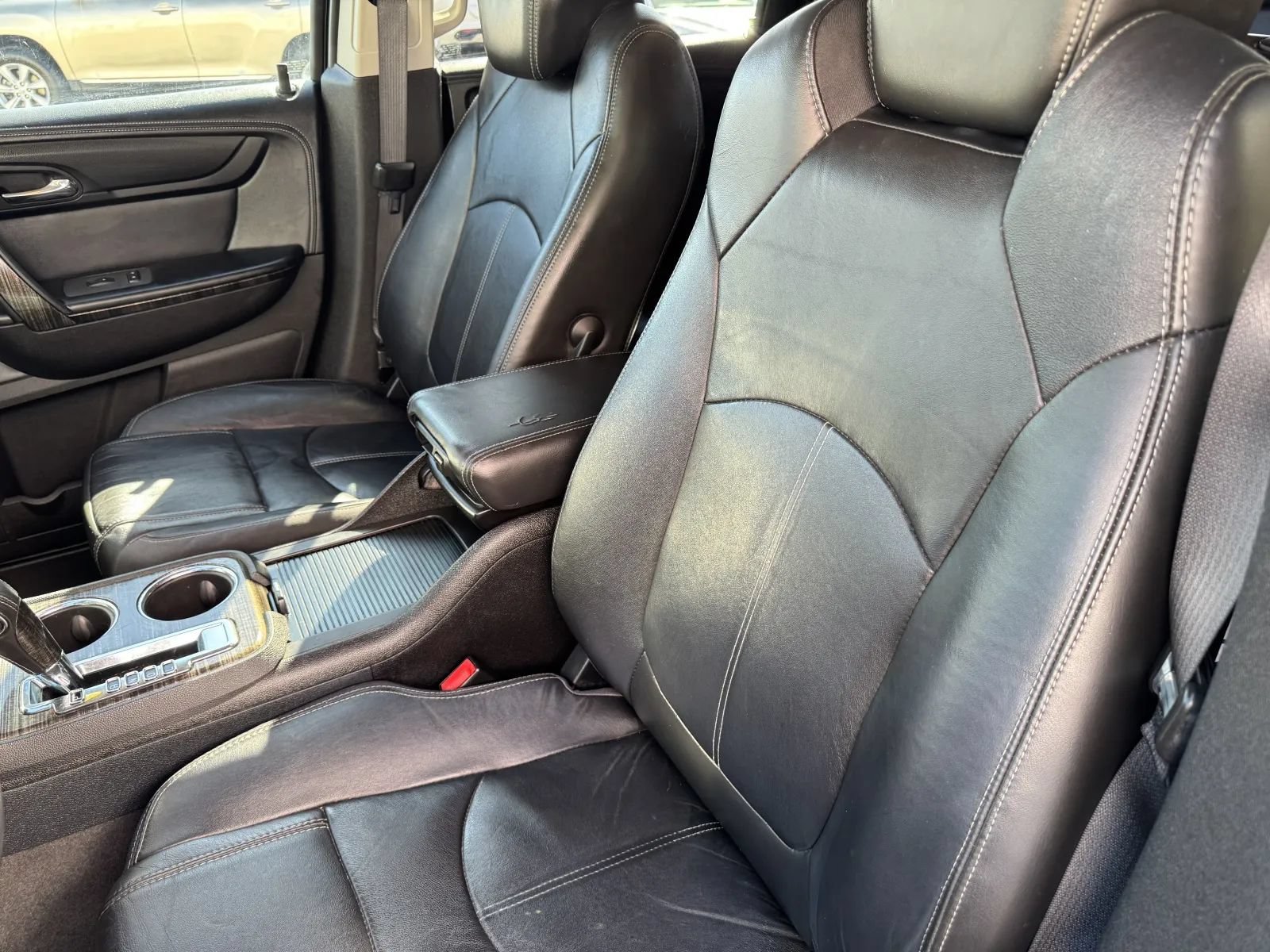 Used 2013 GMC Acadia SLT AWD/4WD image 16