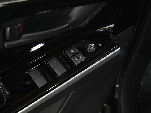 Used 2023 Toyota bZ4X XLE image 19