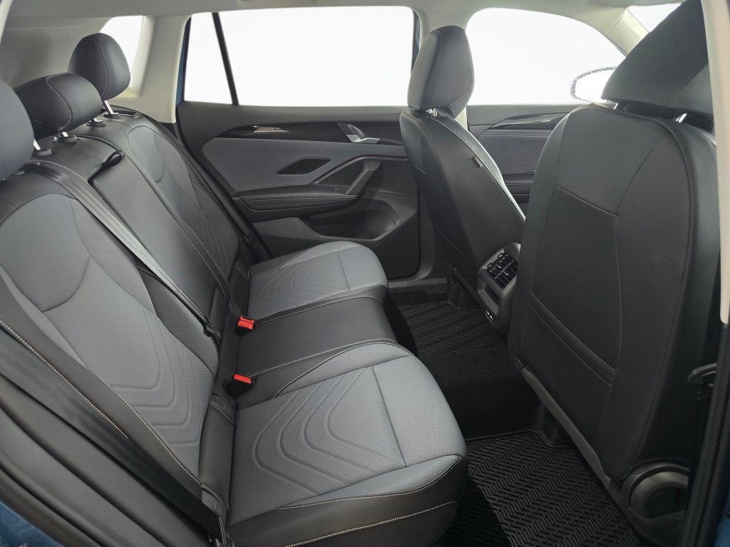 New 2026 Volkswagen Tiguan SE AWD/4WD image 39
