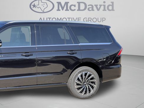 New 2027 Lincoln Navigator Black Label AWD/4WD image 30
