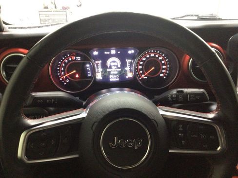 Used 2019 Jeep Wrangler Unlimited Rubicon AWD/4WD image 12