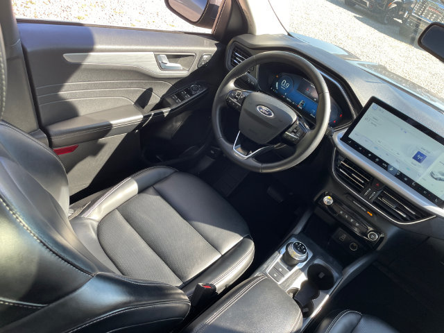 Certified 2025 Ford Escape Platinum AWD/4WD image 28