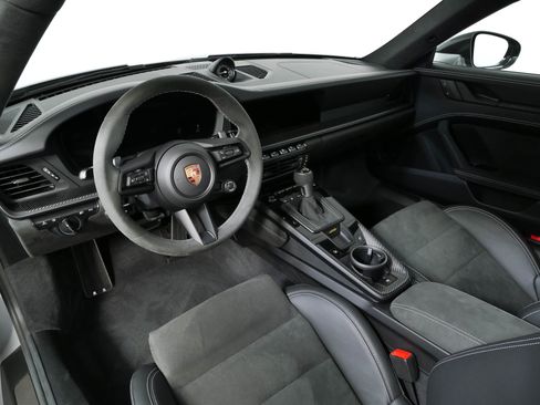 Certified 2026 Porsche 911 GT3 RWD image 4