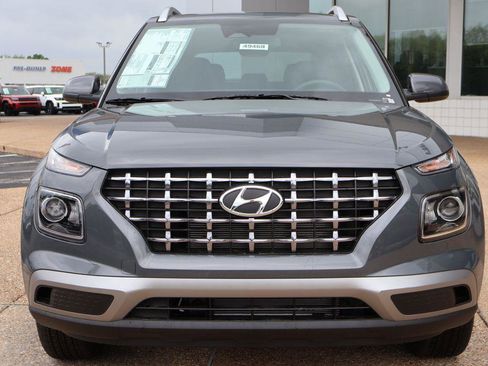 New 2026 Hyundai Venue SEL FWD image 8