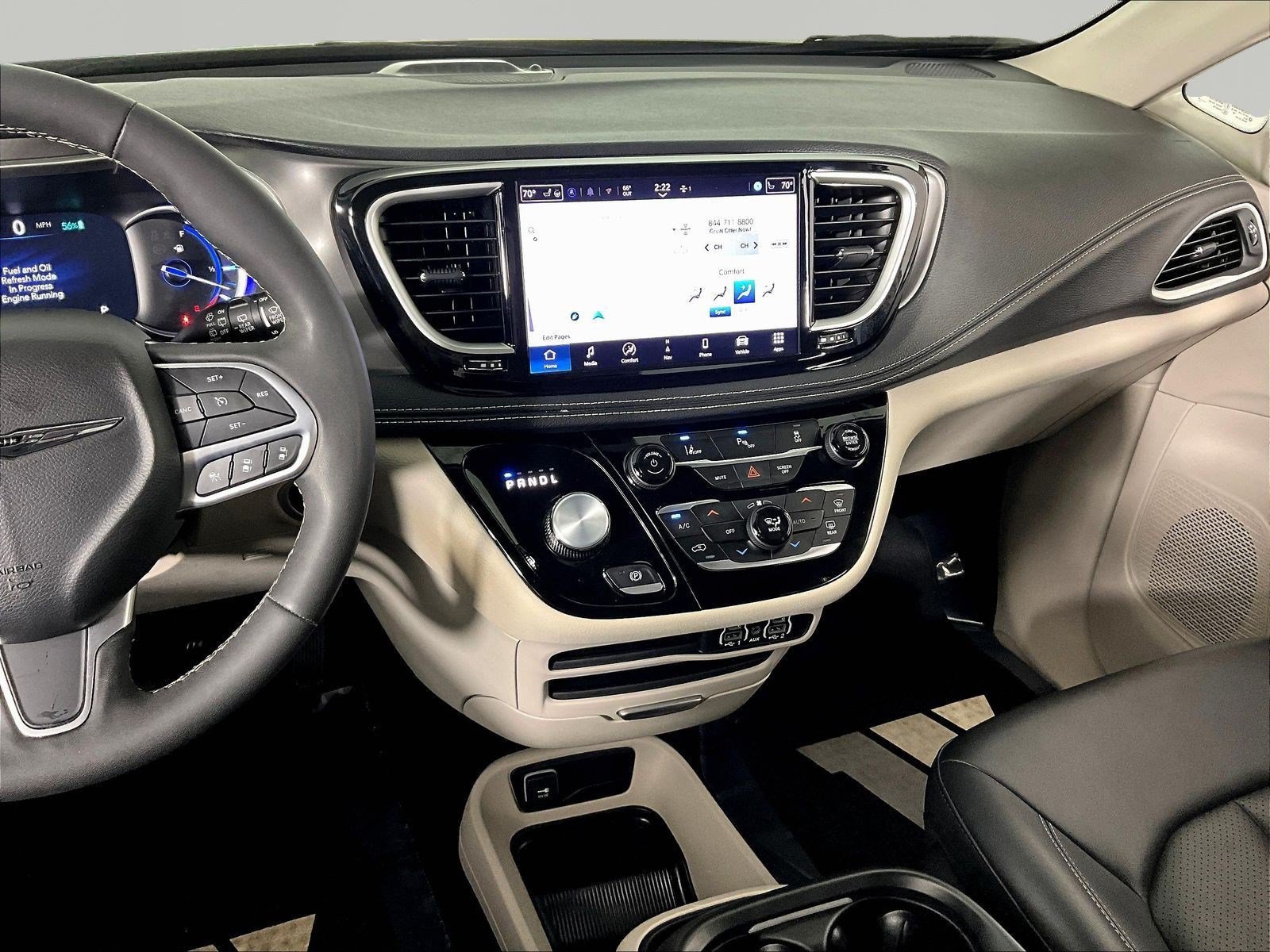 Used 2024 Chrysler Pacifica Limited FWD image 9