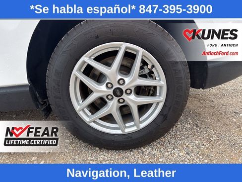 Used 2023 Ford Edge SEL image 13