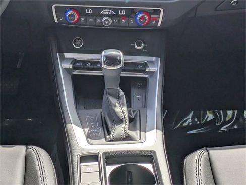 Used 2025 Audi Q3 2.0T Premium w/ Convenience Package image 19