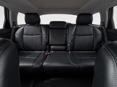 Used 2015 Nissan Pathfinder Platinum w/ Cargo Package FWD image 22