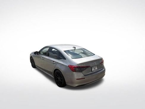 Used 2022 Honda Civic Sport image 5