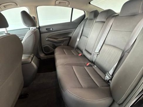 Certified 2025 Nissan Altima 2.5 S FWD image 17