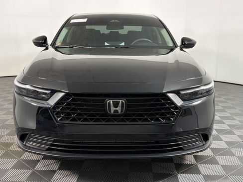 Used 2025 Honda Accord SE image 5