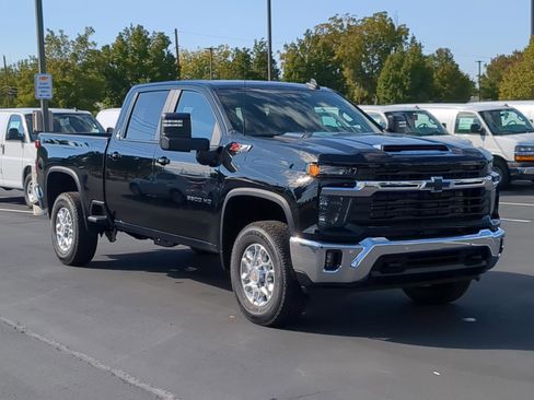 New 2026 Chevrolet Silverado 3500 LT w/ All Star Edition image 7