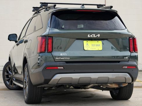 Used 2023 Kia Sorento SX Prestige AWD/4WD image 5