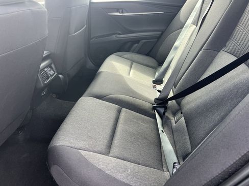 Used 2025 Toyota Camry LE image 32