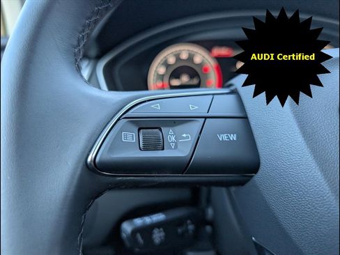 Used 2025 Audi Q5 2.0T Premium w/ Convenience Plus Package image 13