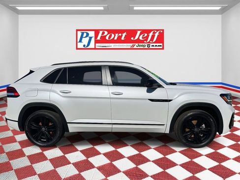 Used 2023 Volkswagen Atlas Cross Sport SEL R-Line image 6