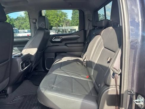 Used 2023 Chevrolet Silverado 1500 LTZ w/ LTZ Convenience Package II AWD/4WD image 10