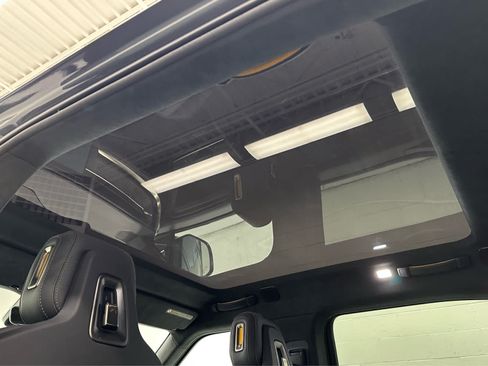 Used 2023 Rivian R1T Adventure AWD/4WD image 37