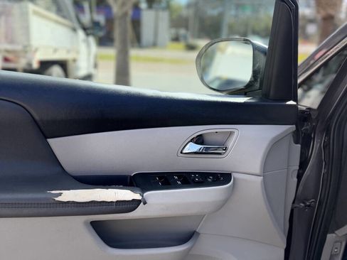 Used 2015 Honda Odyssey LX image 11