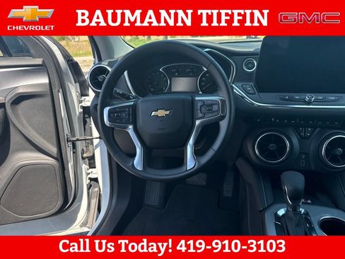 Used 2023 Chevrolet Blazer LT w/ Convenience Package FWD image 23