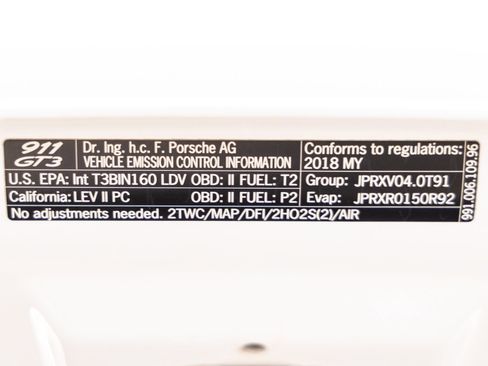 Certified 2018 Porsche 911 GT3 RWD image 35
