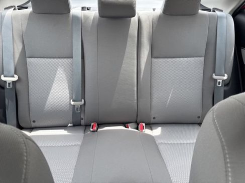 Used 2014 Toyota Corolla LE FWD image 36