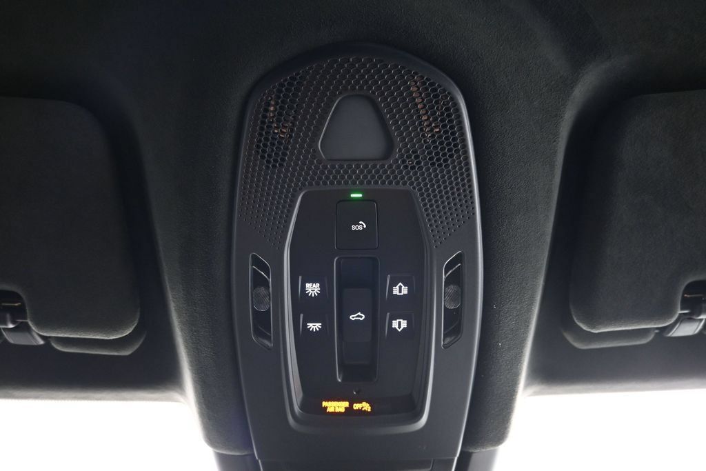 Certified 2026 Porsche Cayenne GTS AWD/4WD image 31