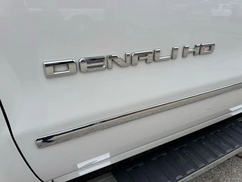 Used 2018 GMC Sierra 3500 Denali w/ Duramax Plus Package image 33