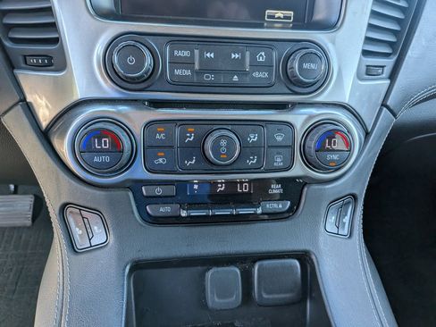 Used 2018 Chevrolet Tahoe LT AWD/4WD image 16