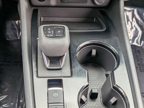 Used 2026 Nissan Rogue SV FWD image 12