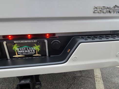 Used 2020 Chevrolet Silverado 3500 High Country image 16