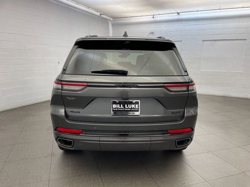 New 2025 Jeep Grand Cherokee Summit image 5